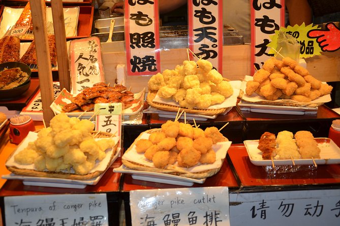 Kyoto Nishiki Market Tour - Walking the food stalls of Nishiki Market