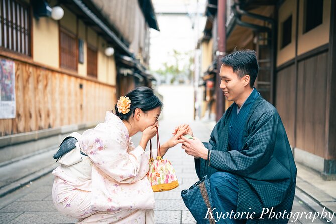 Kyoto Photo Shoot by Professional Photographer (77K Followers) - Quiet corners, old streets, and changing light