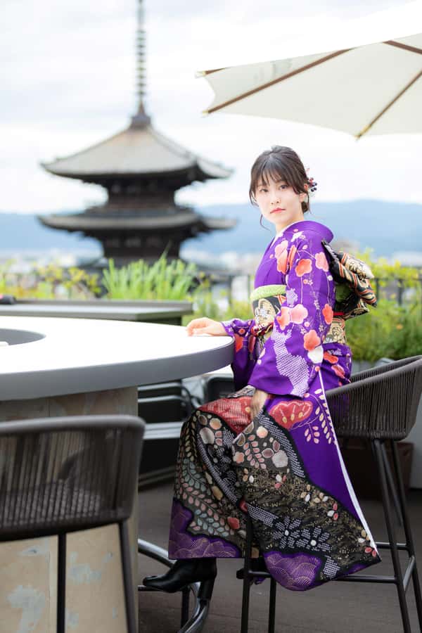 Kyoto: Premium Kimono Rental for 1 day to stroll around - Strolling Kyoto in traditional clothing