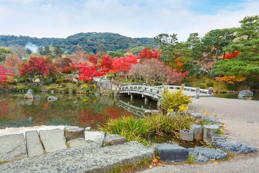Kyoto: Private 2.5 Hour Historical Walking Tour - Starting at Yasaka Shrine