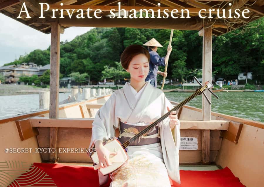 Kyoto: Private Boat Cruise with Shamisen and Games - Meeting Kohaku, a former maiko