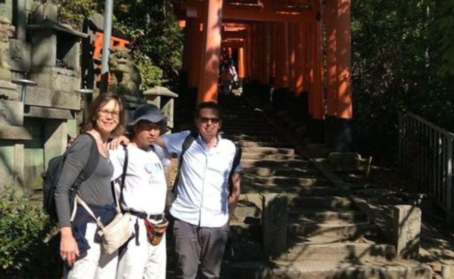 Kyoto : Private Custom Walking Tour With A Local Guide - Local food, cafés, and useful advice
