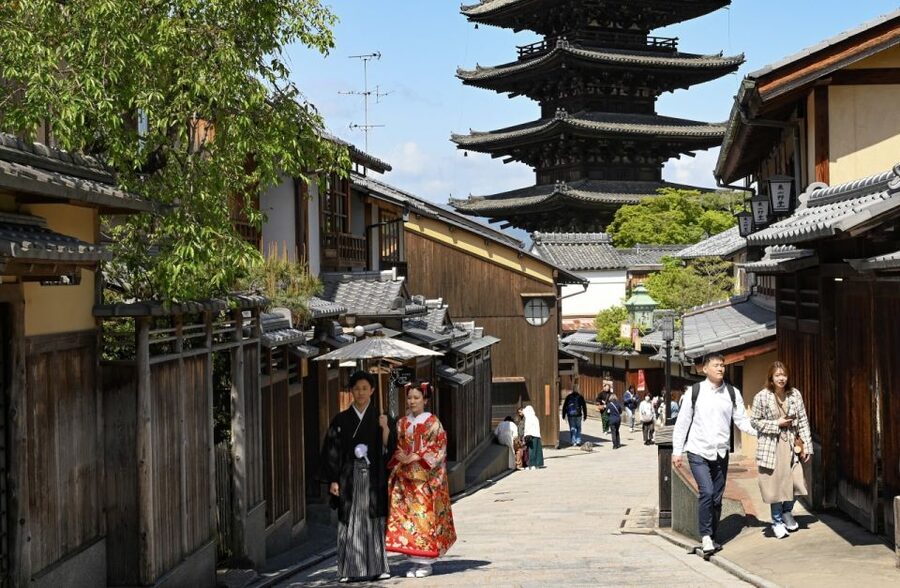 Kyoto: Private Customized Walking Tour with a Local Insider - Who will get the most from this experience?