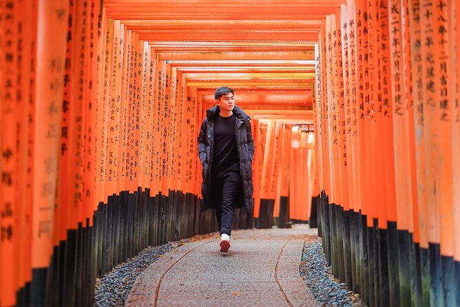 Kyoto Private Photo Shoot & Tour by SnapKyoto - Fushimi Inari: thousands of red shrine gates