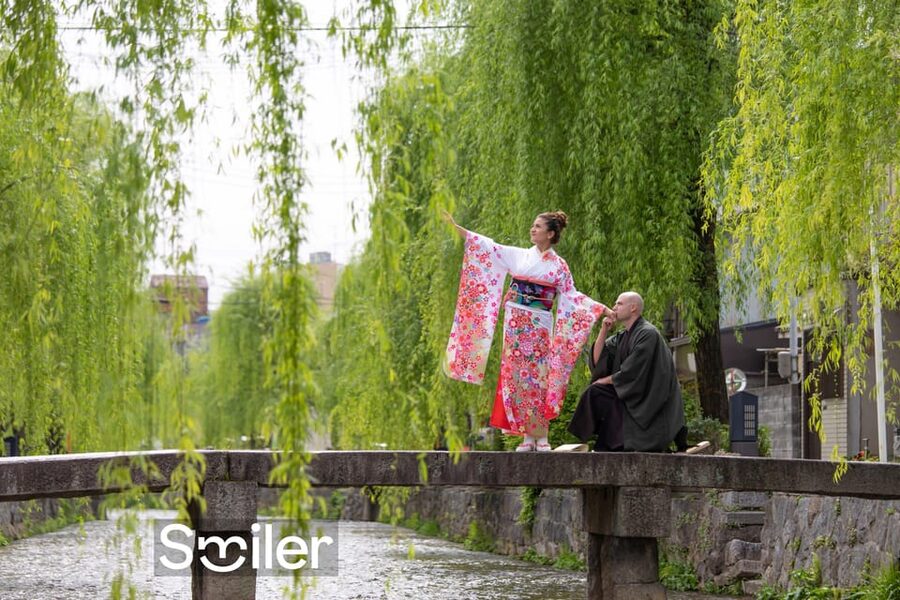 Kyoto: Private romantic photoshoot for couples - What happens during the 45-minute session