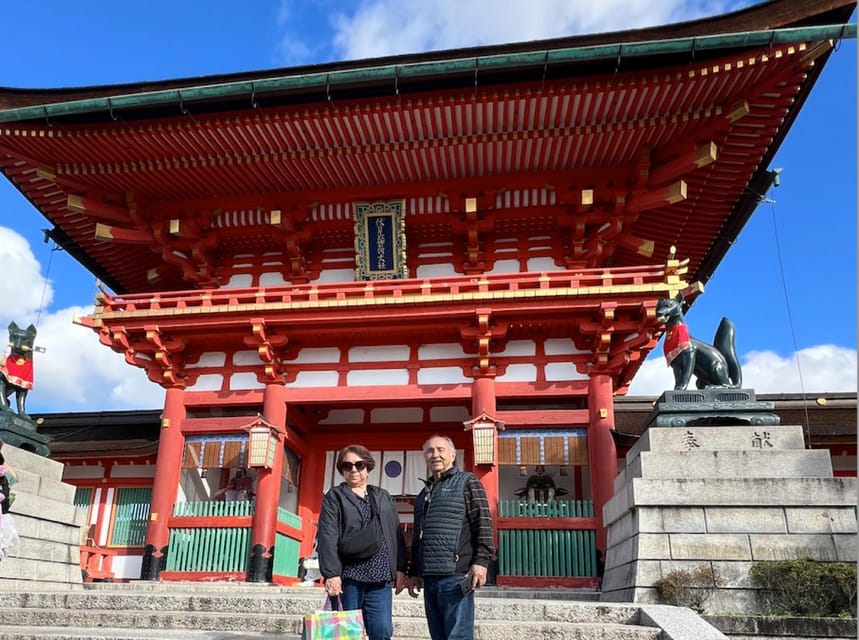 Kyoto: Private tour with Kyoto's licensed guide. Spanish - Gion, where the day finishes among wooden townhouses