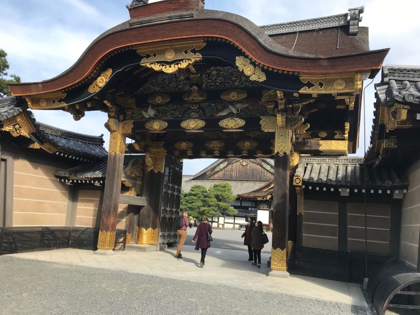 Kyoto: Private Walking Tour with Kiyomizu Temple & Gion - Gion beyond the postcard streets