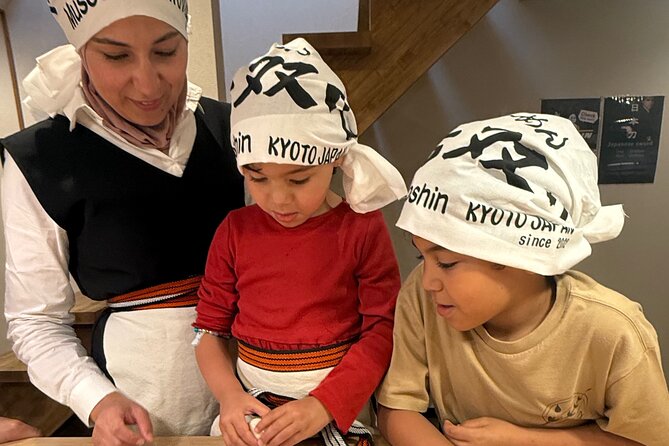 Kyoto Ramen Bowl Painting and Michelin Cooking Class - How long to allow around the class