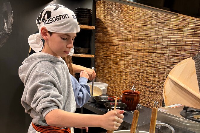 Kyoto Ramen Bowl Painting and Michelin Cooking Class - Making ramen with ingredients from Musoshin Gion