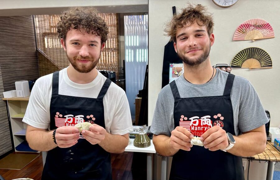Kyoto: Ramen, Gyoza, and Onigiri Cooking Class - Finding the Basement Classroom