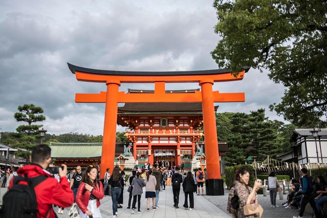 Kyoto's Top City Highlights: 2-Day Private Tour Experience - Lunch and Kyoto’s food scene