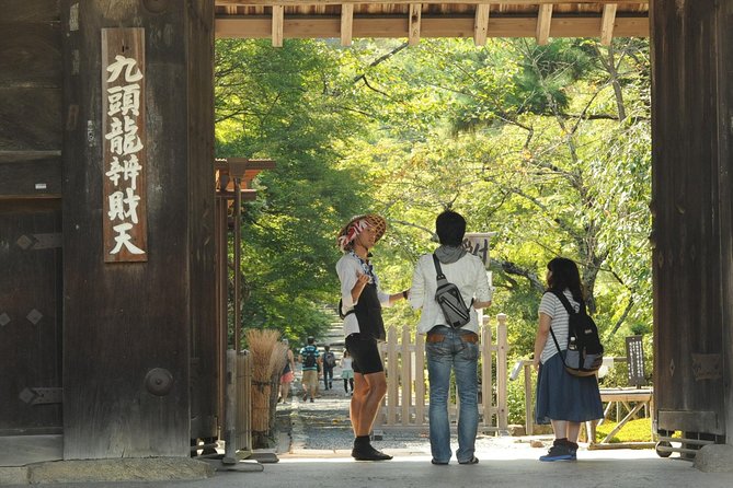 Kyoto Sagano Insider: Rickshaw and Walking Tour - Old Roads, Thatched Roofs, and Side Streets