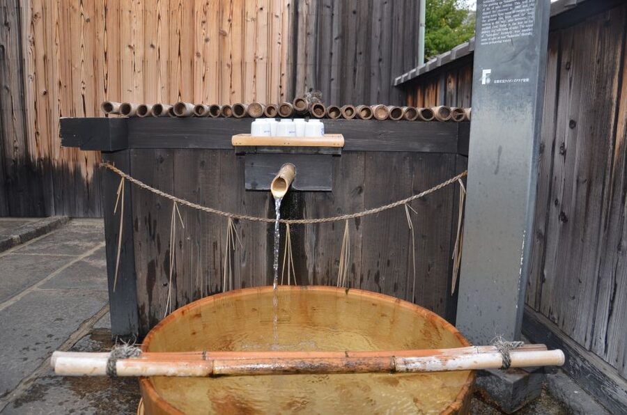 Kyoto Sake Brewery Tour - What the guides add