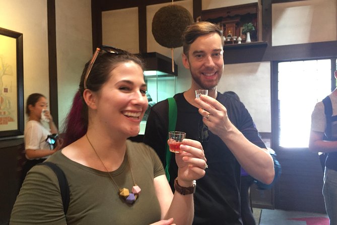 KYOTO Sake Tasting Tour at Local Breweries(tasting fee included) - Guides who make the small group work