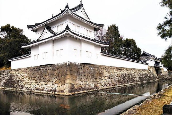 Kyoto Samurai and Geisha Town Private Walking Tour - Kennin-ji, a quieter Zen finish in Gion