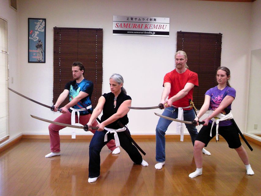Kyoto: Samurai Sword Class by Experts in Traditional Arts - The opening film and first bow