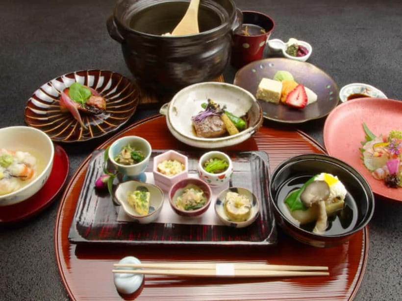 Kyoto:Seasonal Kaiseki Reservation at Hanasaki Nishiki - A Kyoto meal hidden behind Shijo-Karasuma