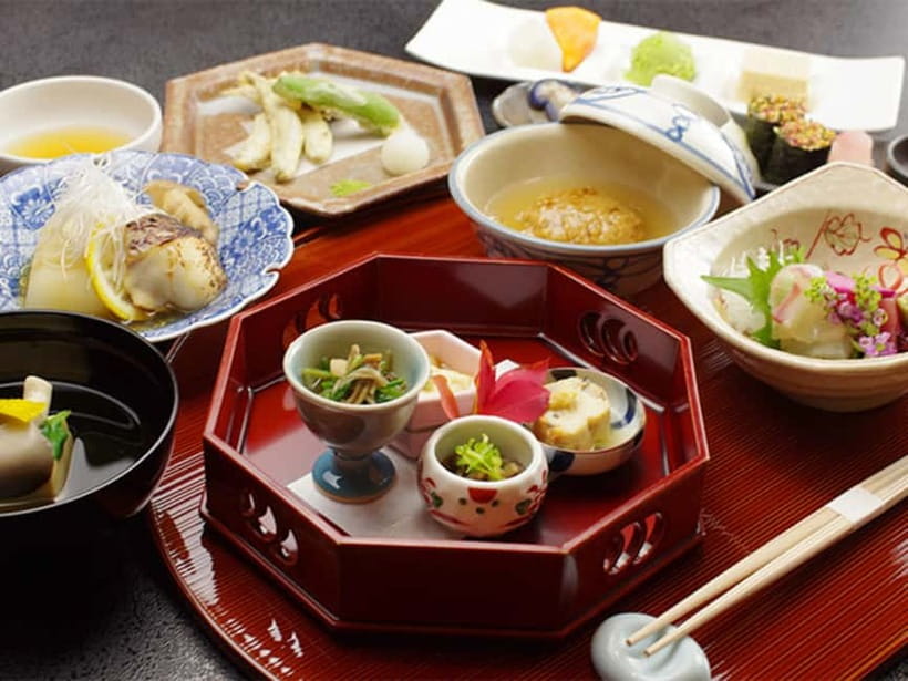 Kyoto:Seasonal Kaiseki Reservation at Hanasaki Nishiki - What your two hours look like