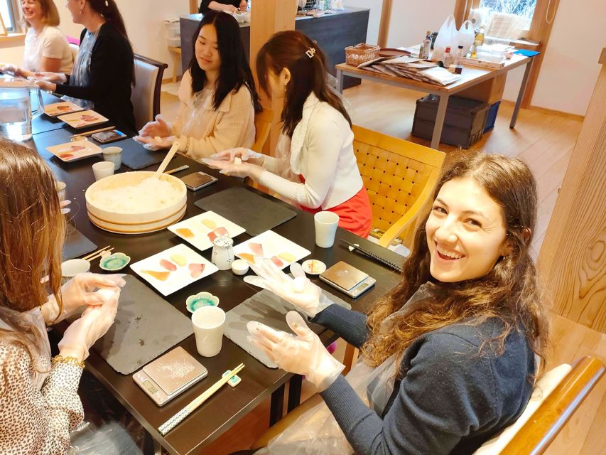 Kyoto: Small-Group Authentic Sushi Making Workshop - Eating what you make
