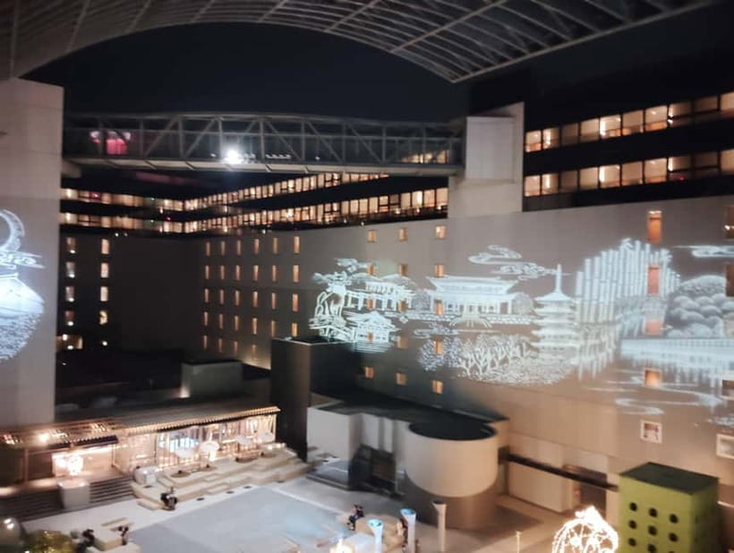 Kyoto: Station and Tower Night Tour with Light Show - Walking to Kyoto Tower for the city view