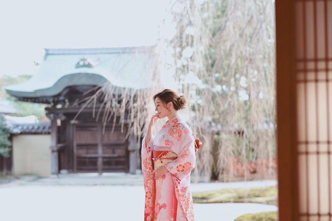 [Kyoto Street Shot] Recording every wonderful moment of travel with shutter (free kimono experience) - Is $235.33 a fair price for up to six people?