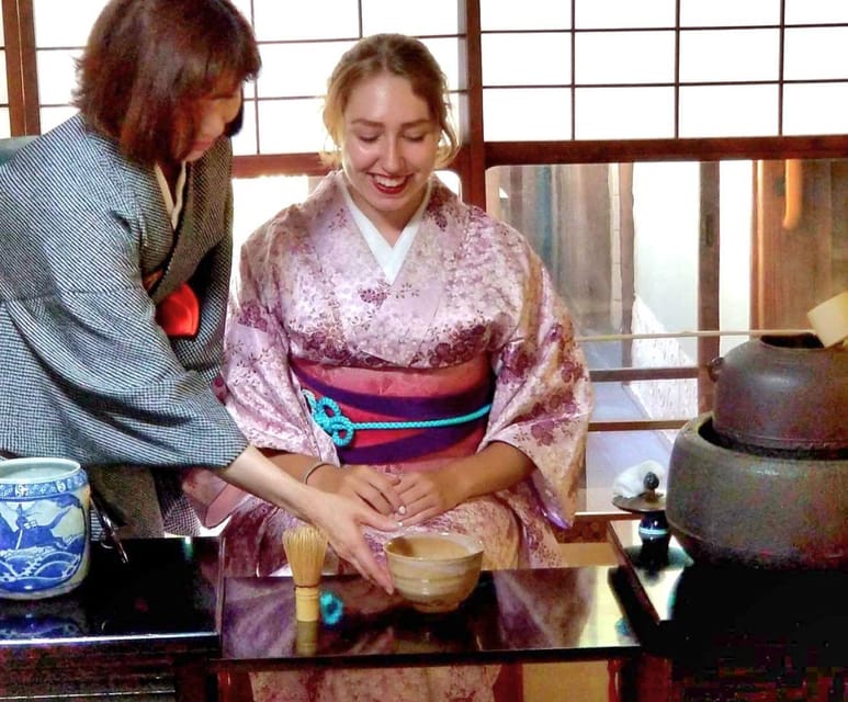Kyoto: Table-Style Tea Ceremony at a Kyo-Machiya - Entering a Kyoto townhouse in Fushimi