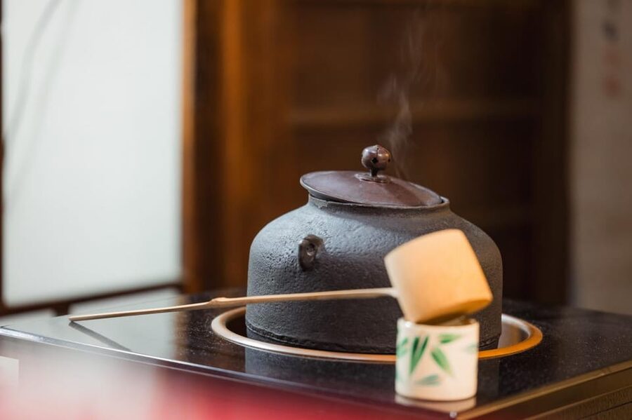 Kyoto: Table-Style Tea Ceremony at a Kyo-Machiya - Calligraphy, flower arranging, and a personal keepsake