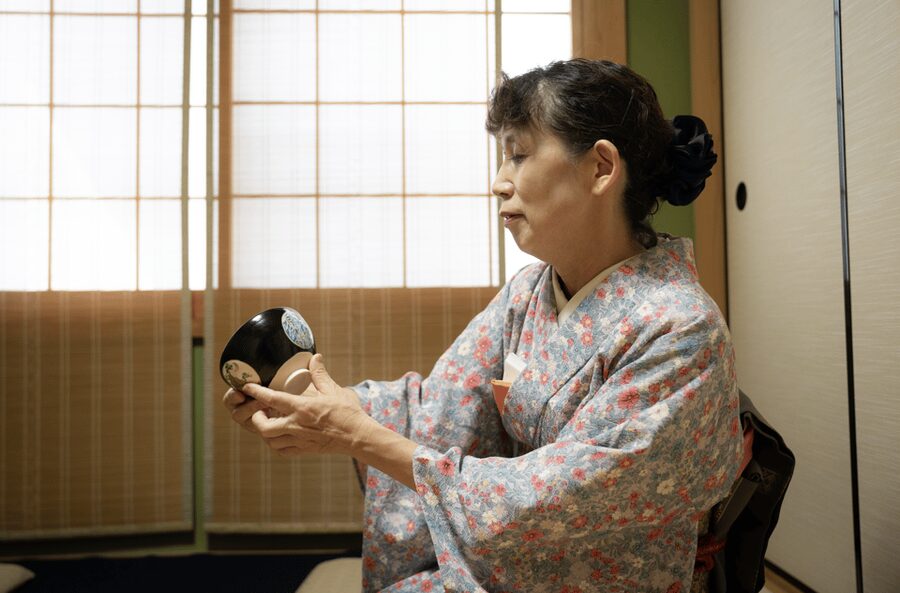 Kyoto: Tea Ceremony Experience in a Small Tea Room - Making matcha instead of only watching