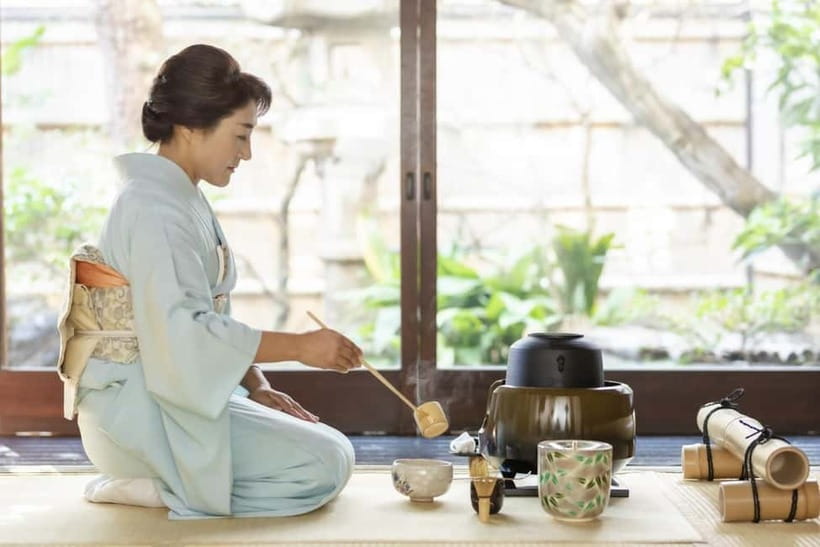 Kyoto: Tea Ceremony in 100-year-old Kyo-Machiya Townhouse - Watching the tea master, then making matcha yourself
