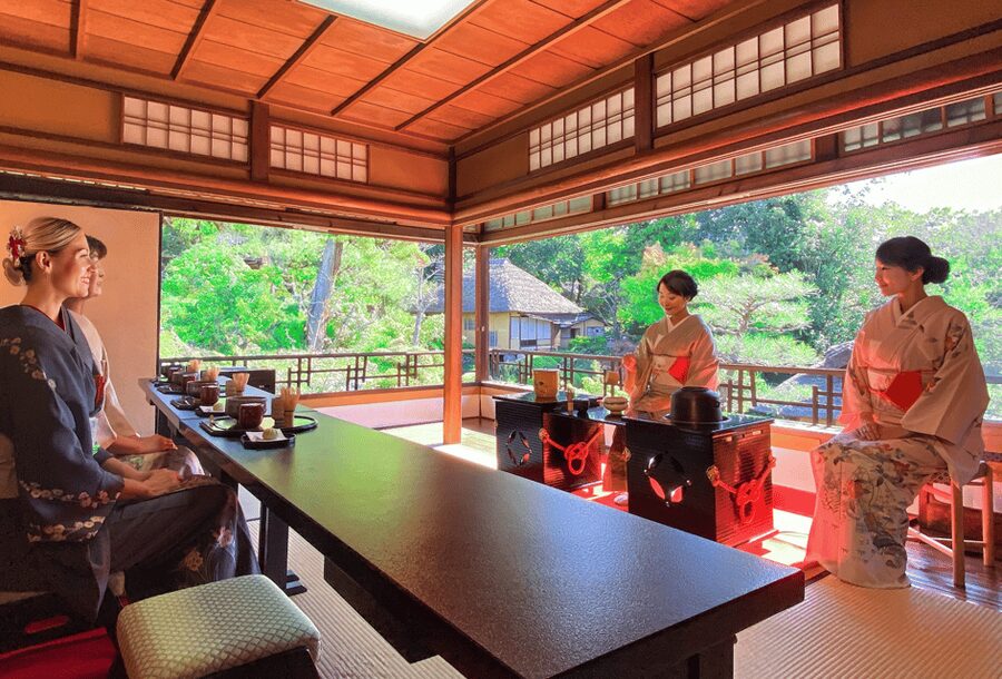 Kyoto: Tea Ceremony in a Traditional Tea House in Kiyomizu - Key points at a glance