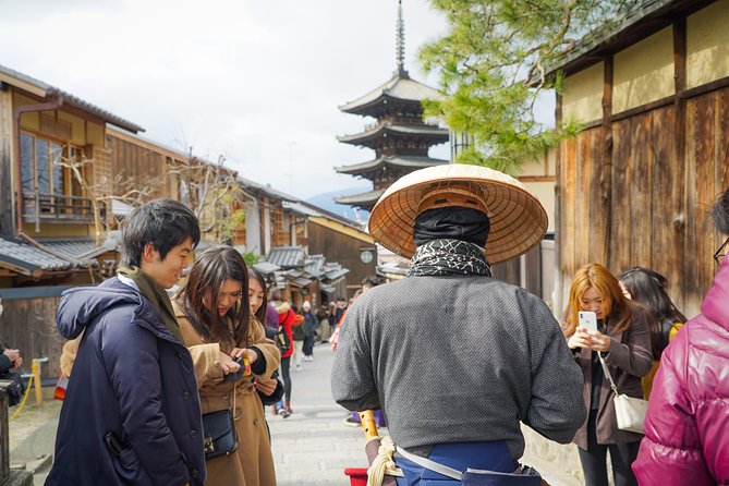 Kyoto Tea Ceremony & Kiyomizu-dera Temple Walking Tour - Walking Kiyomizu-zaka, Sannenzaka, and Ninenzaka