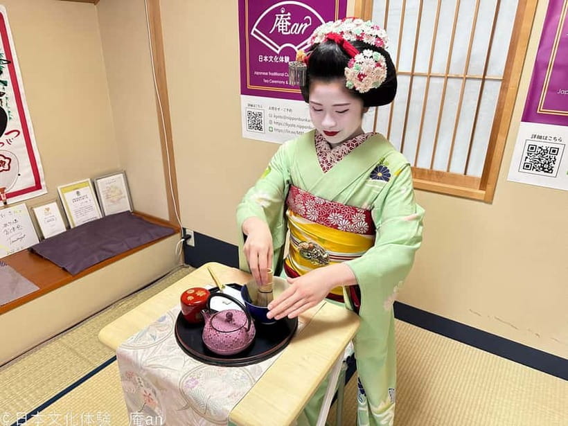 Kyoto: Tea Ceremony with Maiko - Watching the tea ceremony and making matcha