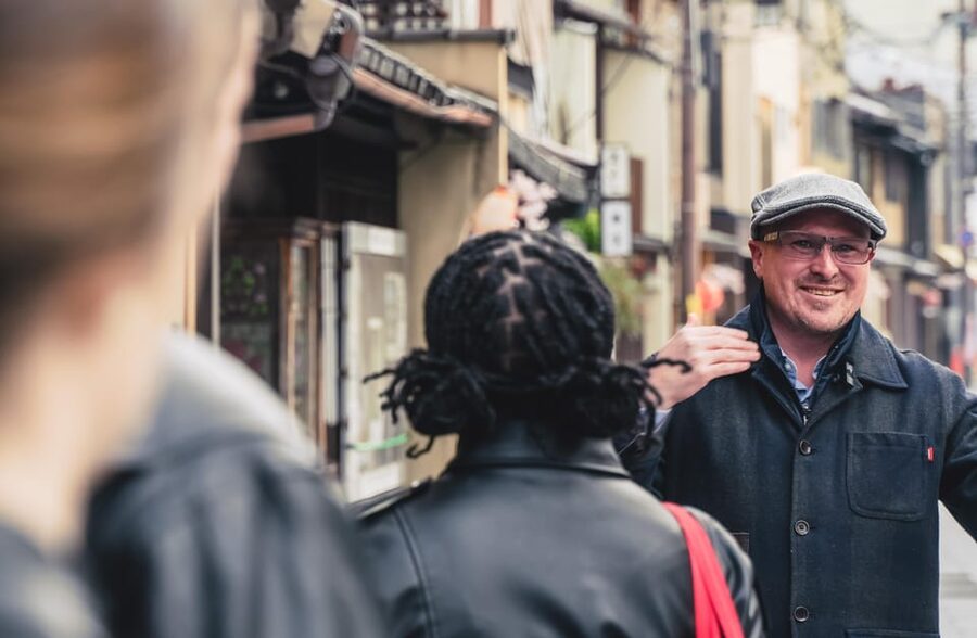 Kyoto: The Geisha Districts of Kyoto Walking Tour - Why this is more than a Gion photo walk