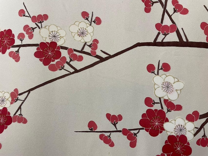 Kyoto: Traditional Yuzen Dyeing Experience - Why the artisan’s color advice matters