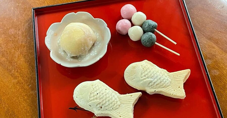Kyoto: Wagashi (Japanese sweets) Cooking near Fushimiinari - A sweet introduction to Kyoto near Fushimi Inari