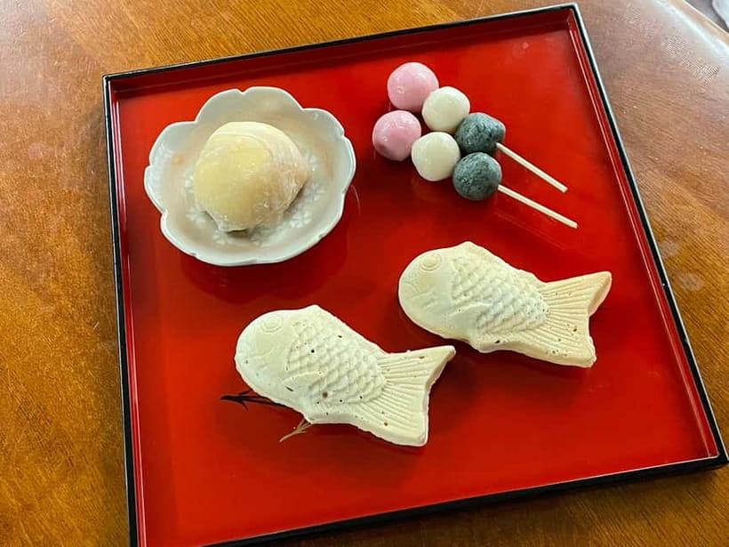 Kyoto: Wagashi (Japanese sweets) Cooking near Fushimiinari - Entering a real Japanese room