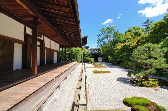 Kyoto: Zen Garden, Zen Mind (Private) - Konchi-in: a focused lesson in Zen garden design