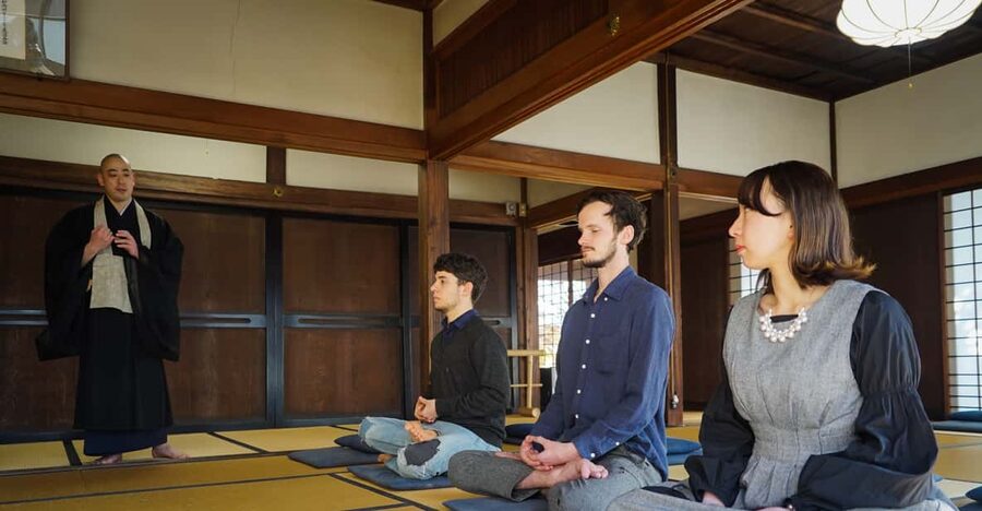 Kyoto: Zen Meditation and Garden Tour at a Temple with Lunch - Key points at a glance
