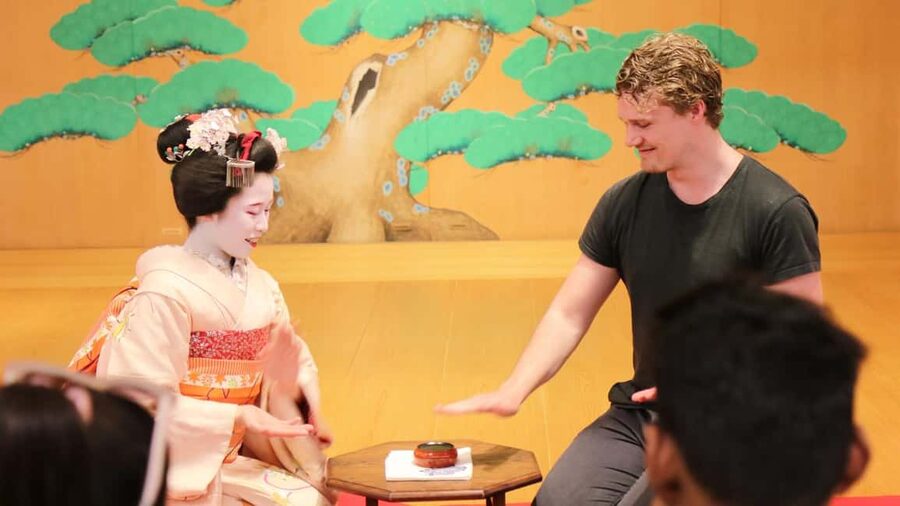 Maiko Dance and Tea Ceremony on a Noh Stage in Kyoto - Key points to know before booking