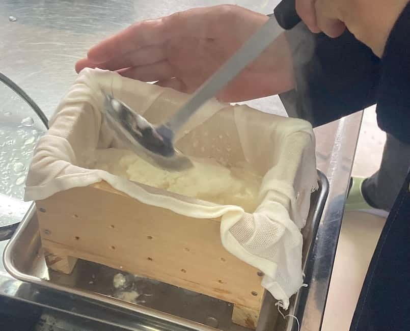 Making Fresh To-fu from soybeans in Kyoto - Location, timing, and fitting it into Kyoto