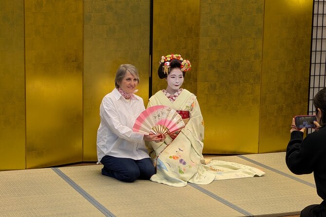 MEET MAIKO: Meet-&-Greet, Maiko Show & Experience in Kyoto - The photo session gives you time to remember the meeting