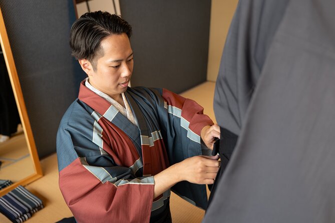 Men's Kimono Lesson and Shopping in Kyoto - Understanding the pieces instead of wearing a costume