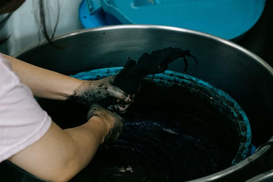 Natural Indigo Dyeing with Local Masters (Private Atelier) - Entering the 300-year-old dye studio