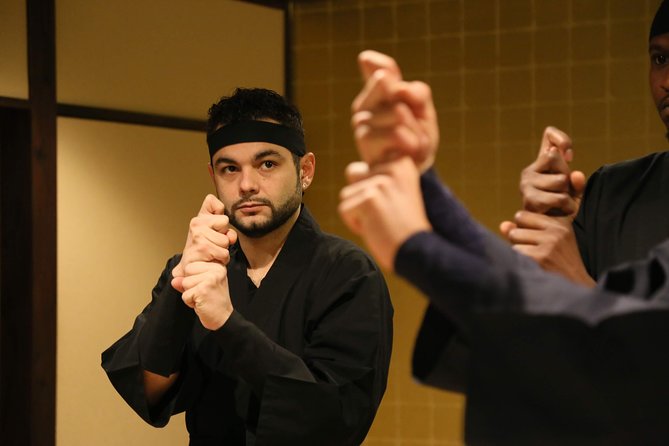 Ninja 2-hour Hands-on Lesson by Japanese master in Kyoto -Medium - The instructors and the value of a small group