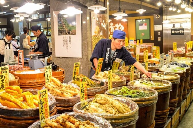 Nishiki Market Kyoto Foodie Tour with Expert Guide - A closer look at the guide’s local role
