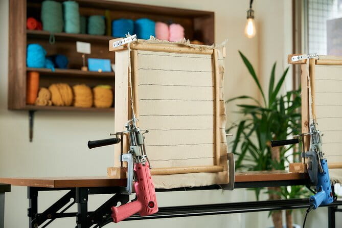 Original rugs handmade in Kyoto - Learning to use the special tufting machine