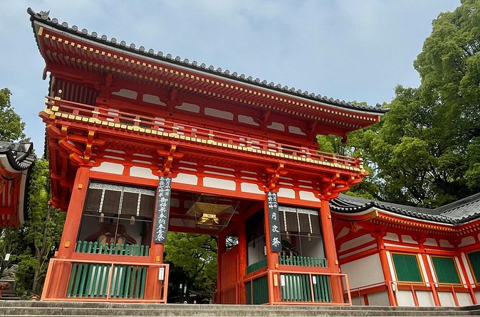 Private Custom Tour of Kiyomizu & Yasaka—by Young Local Guides - Yasaka Shrine and the Gion finish