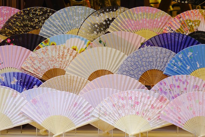 Private Kyoto Family Tour with a Local – 100% Personalized - A green pause with turtles in the pond