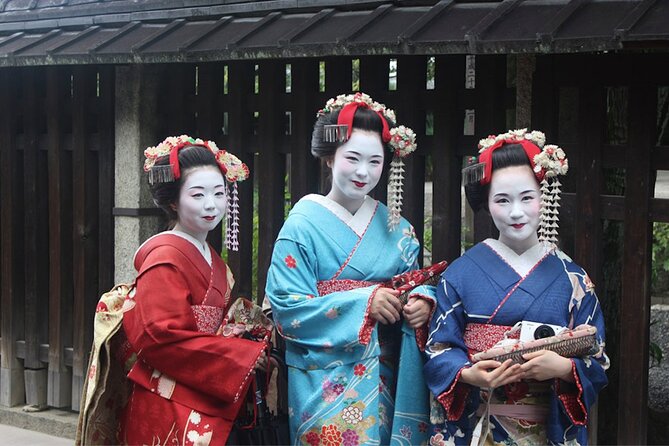 Private Kyoto Geisha Districts Walking Tour - Timing, walking, and practical details