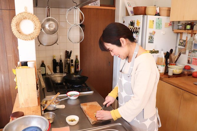 Private Kyoto Market Tour and Authentic Cooking Class with Aki - Why this Kyoto cooking class feels different